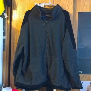 🌻Gray and black pre loved jacket